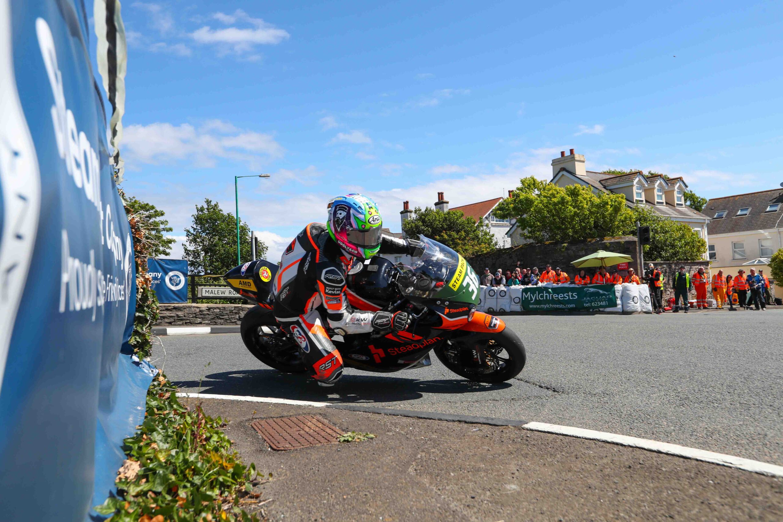 Southern 100 2024 - Steam Packet & EVF Senior Race